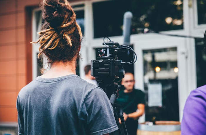 5 Fungsi Penting Kartu Liputan Wartawan yang Wajib Kamu Pahami untuk Menjamin Kebebasan Pers Indonesia